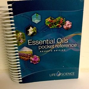 Essential oils pocket reference 7 edition